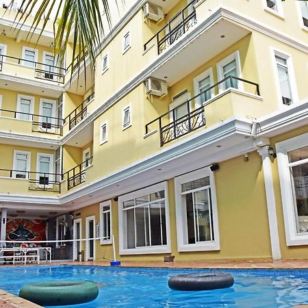 Mad Monkey Hostel Kampot (Adults Only) Bagian luar foto