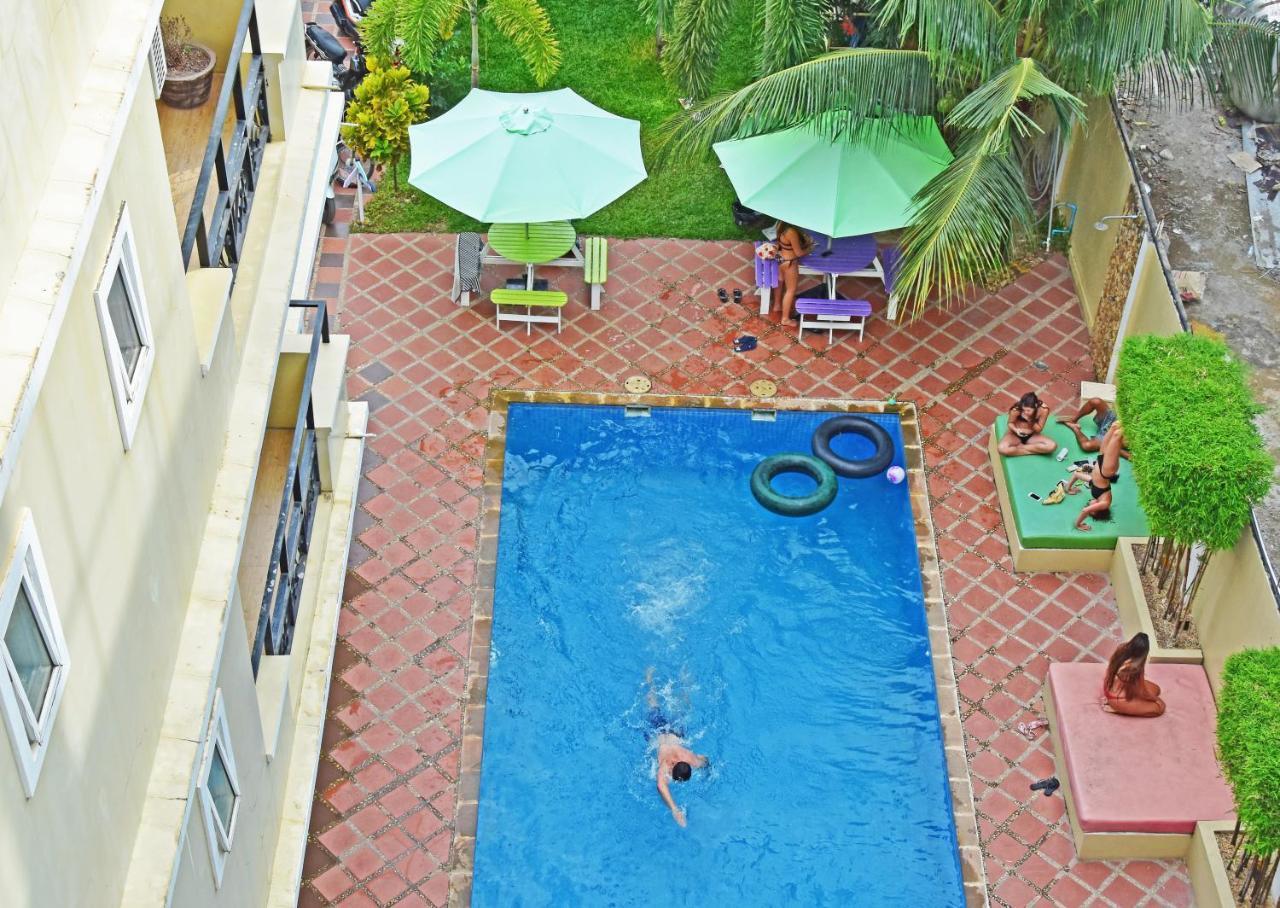 Mad Monkey Hostel Kampot (Adults Only) Bagian luar foto